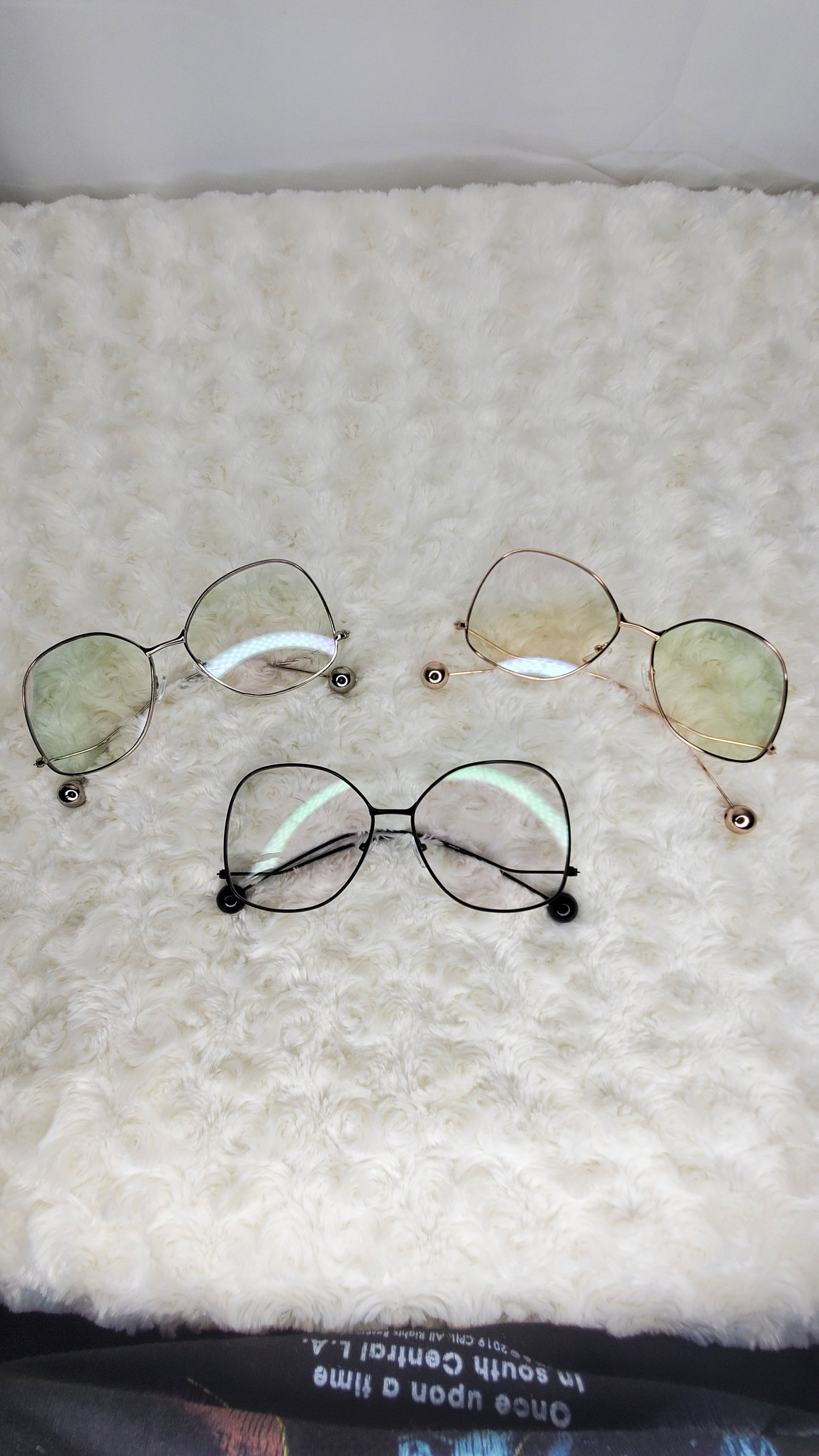 Curve Oversize Frame